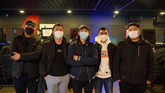 探索LOL外围网站的最新动态与趋势